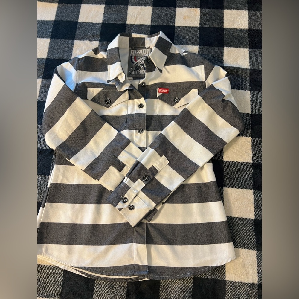 Women’s Dixxon Flannel. “The Tracker” Medium